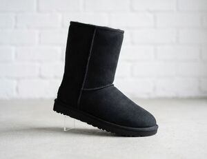 NEW UGG women's classic short ii boot in black